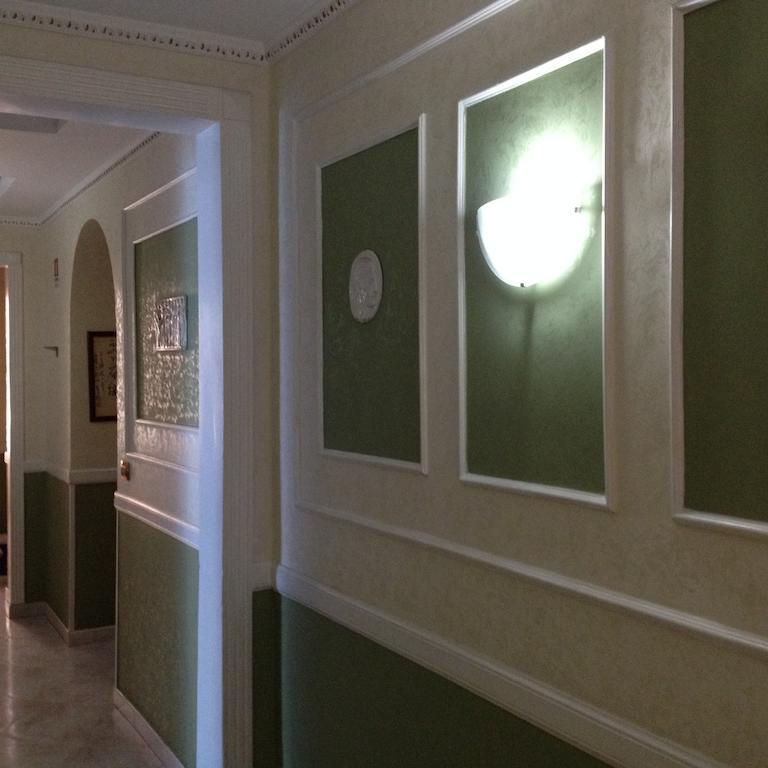Rome Rainbow Guest House מראה חיצוני תמונה